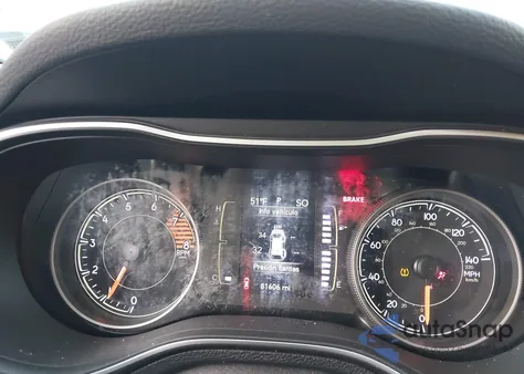 2019 Jeep Cherokee Altitude 4X4 из США, поврежденный, VIN 1C4PJMLXXKD404821